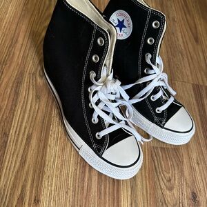 Converse Black High-Top platform Sneakers
